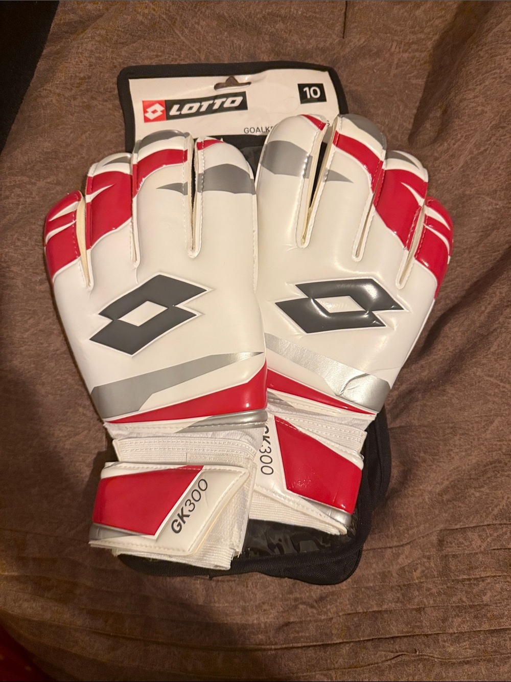 Lotto GK300 Goalkeeper soccer Gloves in White & Red size 10